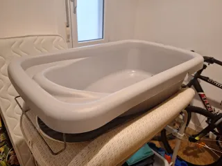 Cambiador y bañera para bebé