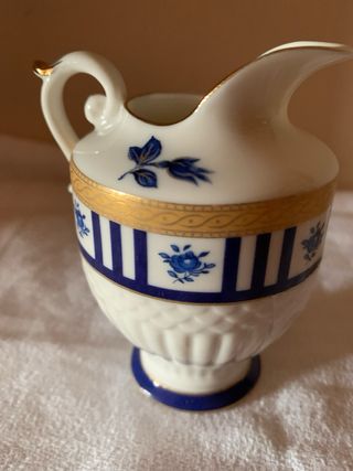 Piccola lattiera stile imperiale