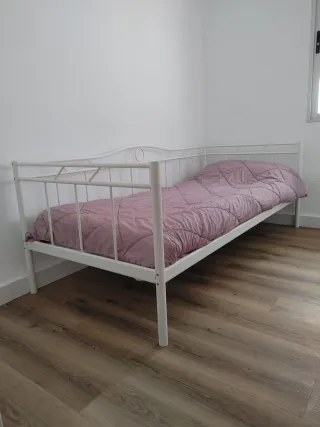 Cama 90 metálica + colchón rosa