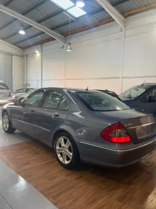Mercedes-Benz Clase E 2006