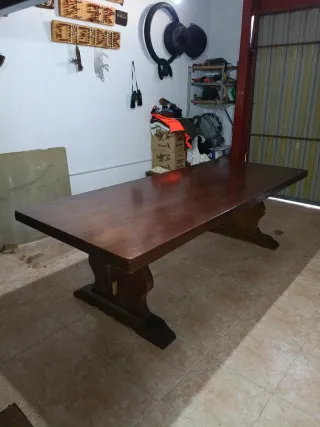 Mesa de comedor rústica de madera . tf/. 615465790