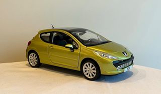Maqueta Peugeot 207 Norev escala 1:18