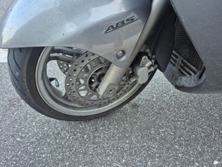 Suzuki Burgman 650 executive 2010 Plata