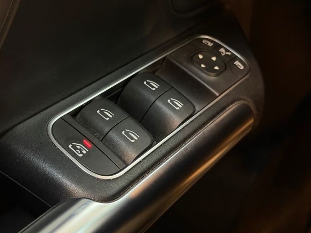 Mercedes Clase B 200d “Único prop, historial MB”