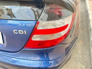 Mercedes-Benz Clase C 2005