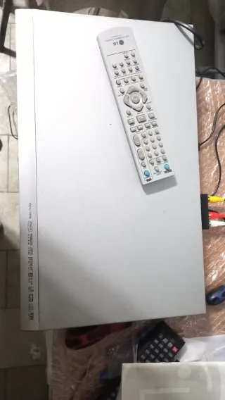 LG VCX9842 videoregistratore VHS DVD Combi Player