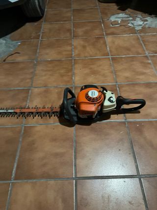 Cortasetos STIHL HS 82 R