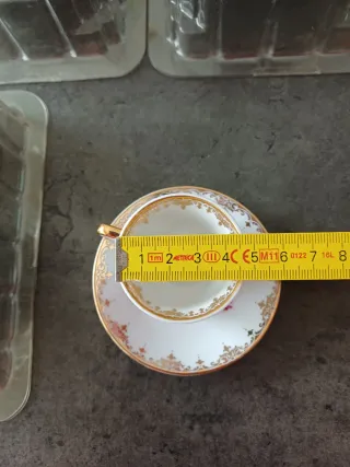 Set 5 tazzine e piattini in porcellana