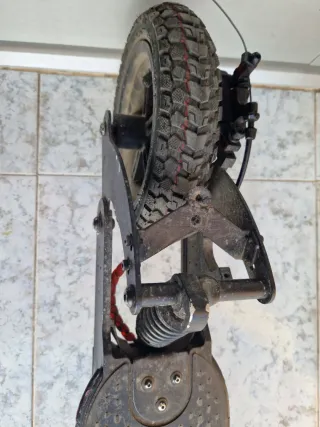 Monopatín Eléctrico Negro