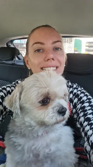 Hola! Soy Karina, paseadora y cuidadora de mascota