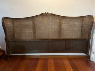 Cabecero antiguo madera tallada y ratán 210x130