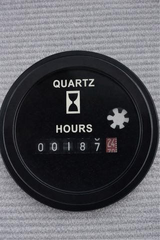 Barco deportivo 5,5m 115CV en muy buen estado.