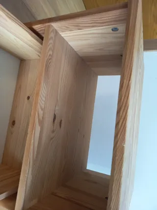 Mesita de noche pino macizo