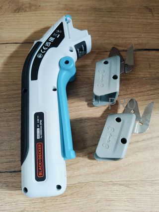 Tijeras 3,6v - BLACK+DECKER
