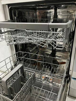 Lavastoviglie LG DF24FWf semi nuova