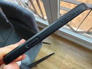 Carcasa iPhone 13 Pro Quad Lock