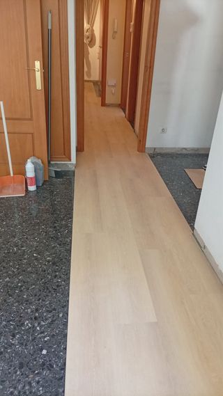 Instalacion vinilo spc 100% resistente al agua