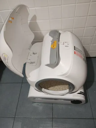 Box per sabbia autopulente per gatti