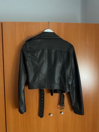 Chaqueta Biker Negra Stradivarius Talla M