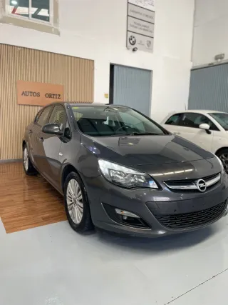 Opel Astra 2015