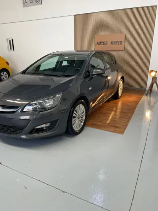 Opel Astra 2015
