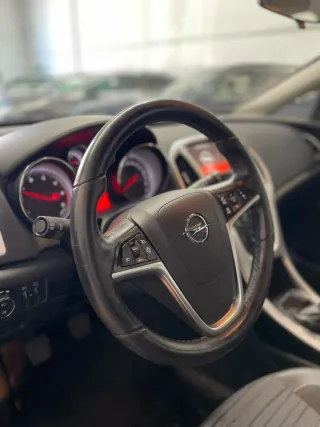 Opel Astra 2015