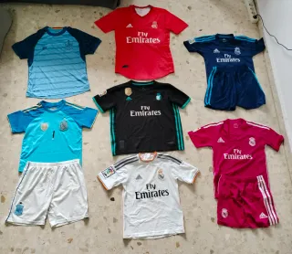 CAMISETAS DEPORTIVAS INFANTILES USADAS