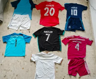 CAMISETAS DEPORTIVAS INFANTILES USADAS