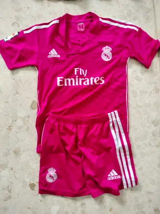 CAMISETAS DEPORTIVAS INFANTILES USADAS