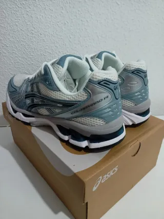 Asics Gel-Kayano 14