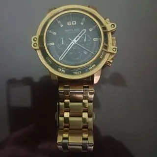 Reloj Skyline Dorado y Negro
