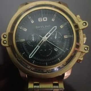 Reloj Skyline Dorado y Negro