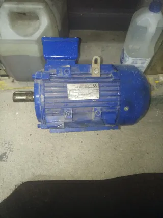 Motor Eléctrico Trifásico IFIMOTO