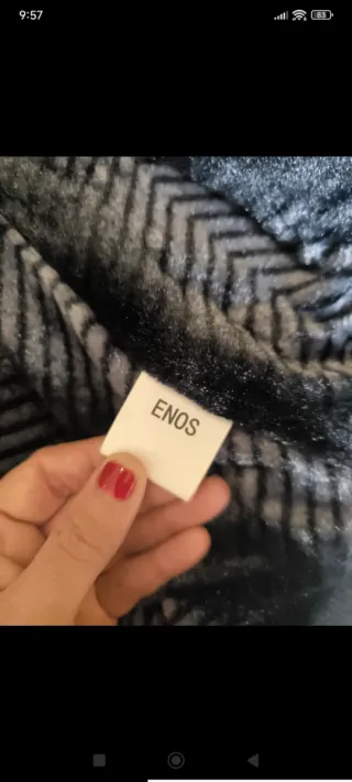 Chaqueta a cuadros con capucha