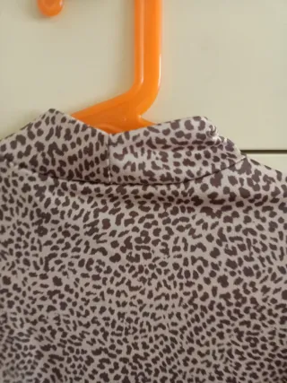 Camiseta Stradivarius animal print