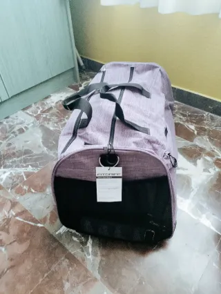 Bolsa de deporte morada sin estrenar