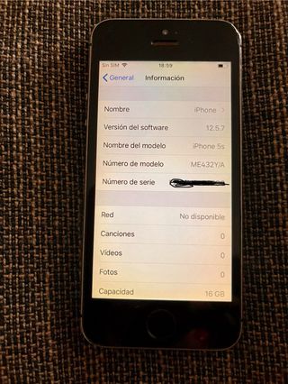 iPhone 5s 16GB Space Gray