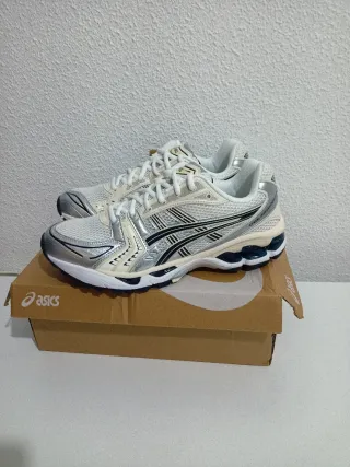 Asics Gel-Kayano 14