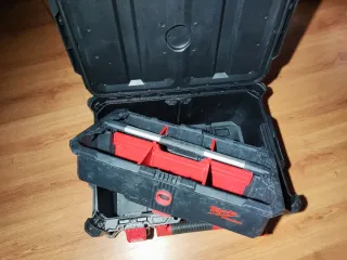 Caixa de ferramentas Milwaukee +  Bandeja