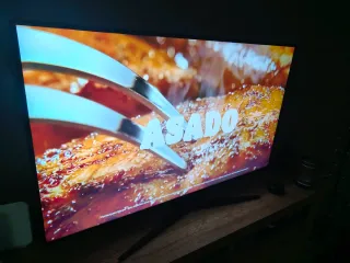 TV JVC 55 Negra y Marrón