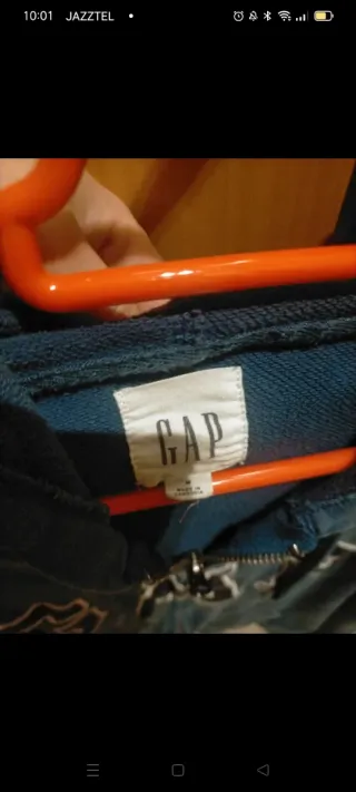 Sudadera Gap con cremallera y capucha Talla M