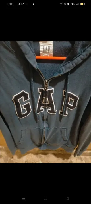Sudadera Gap con cremallera y capucha Talla M