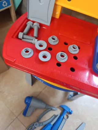 Mesa de Herramientas Juguete