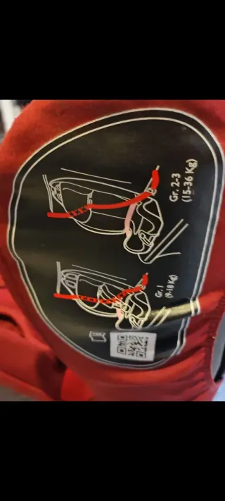 Silla de coche para niño/a Chicco roja