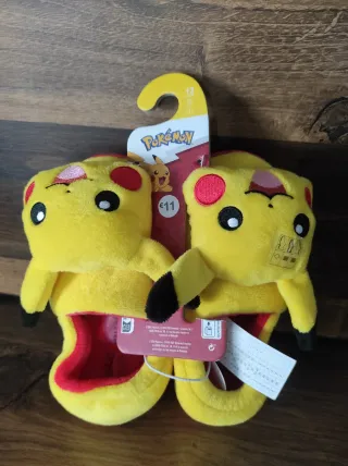 Zapatillas Casa Pikachu Talla 11 Pokemon