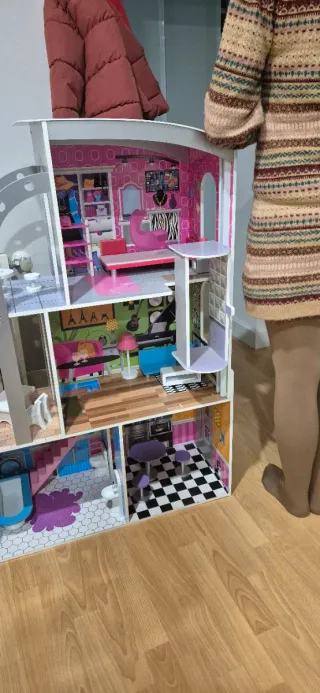 Casita de muñecas moderna 3 plantas