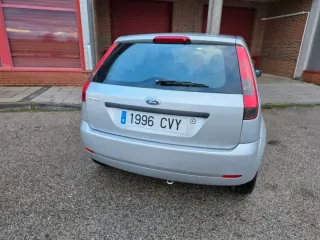 Ford Fiesta 2004