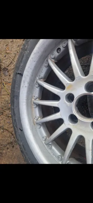 Llantas de aleación plateadas