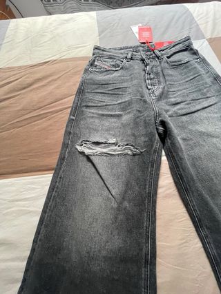 Pantalón vaquero gris Diesel mujer