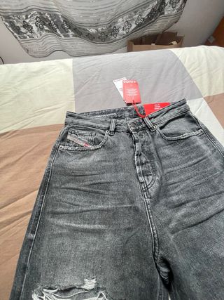Pantalón vaquero gris Diesel mujer